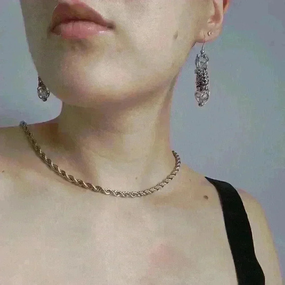 Silver chainmaille earrings with clear beads ✦ mermaid style dangle earrings ✦ - Picture 5 of 10